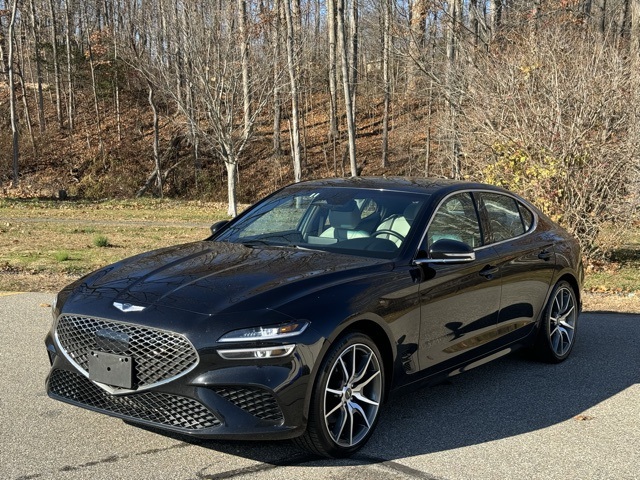 2023 GENESIS G70 Standard's photo