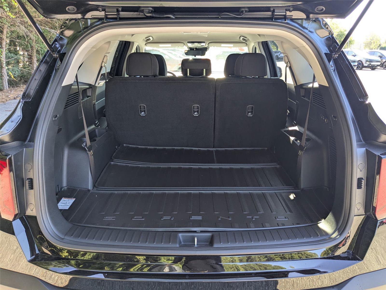 2026 Kia Sorento LX photo 29