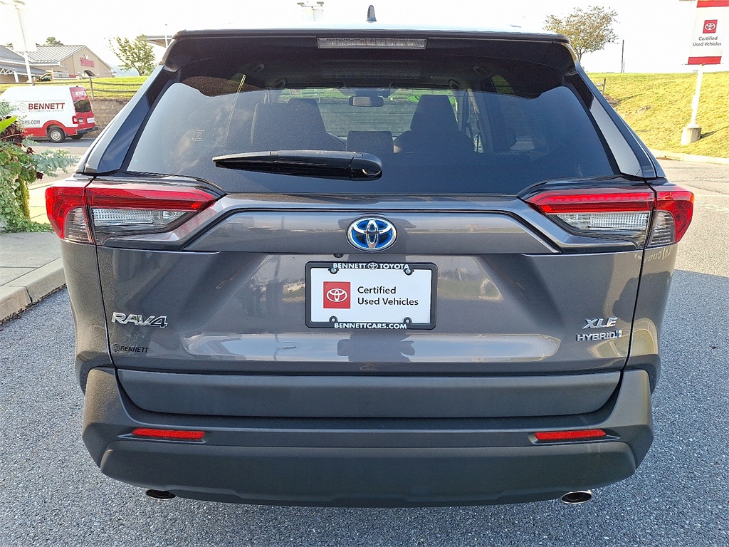2019 Toyota RAV4 Hybrid XLE photo 8