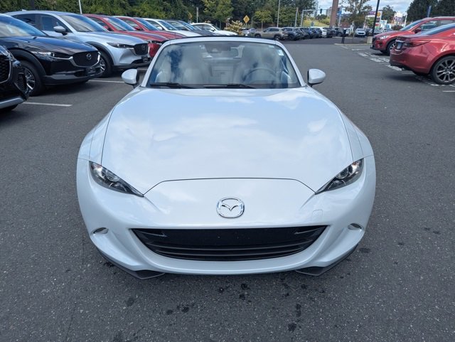 2019 Mazda MX-5 Miata Miata RF Grand Touring photo 8