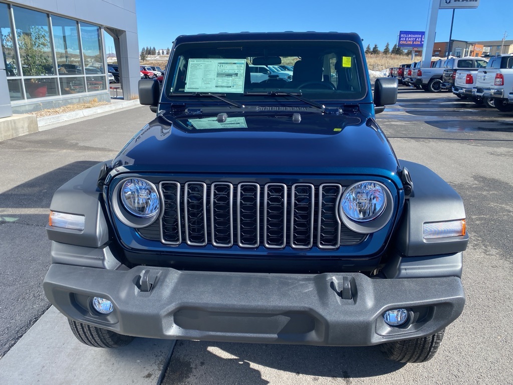 2025 Jeep Wrangler Sport photo 4