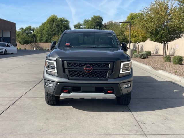 2024 Nissan Titan PRO-4X photo 3