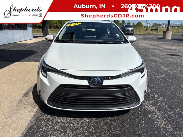2024 Toyota Corolla LE photo 8