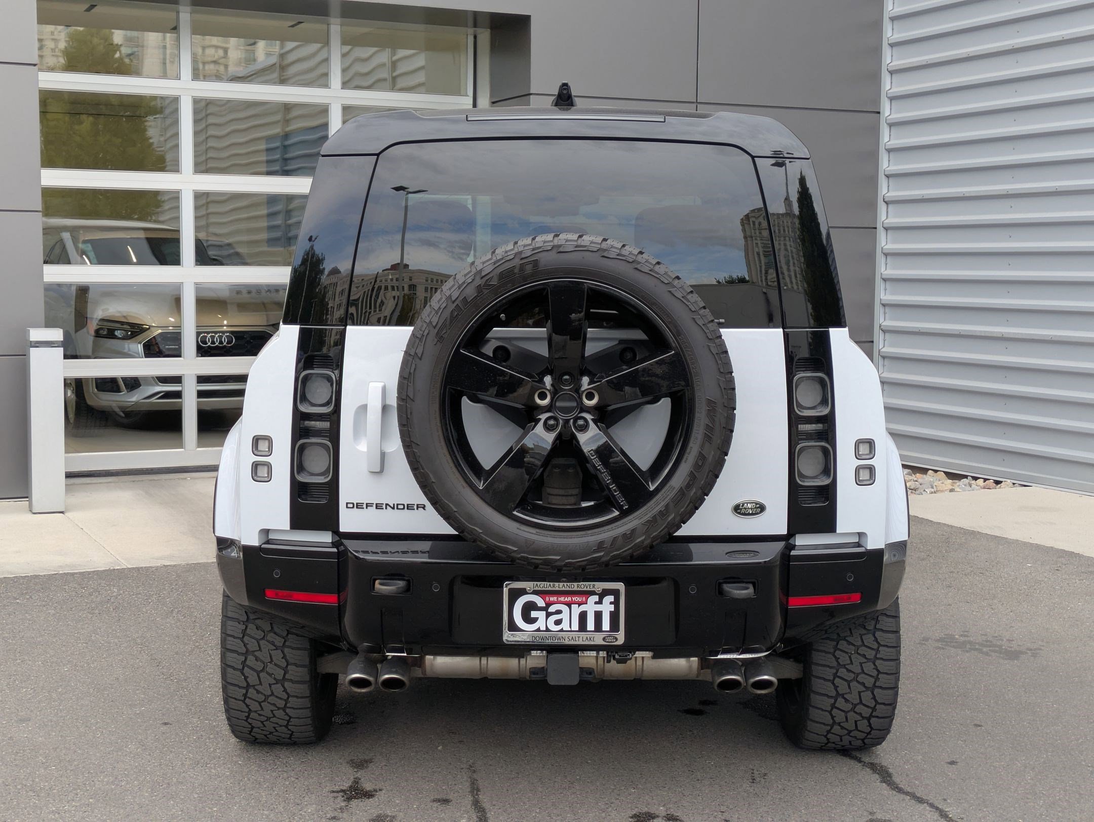 2023 Land Rover Defender 110 V8 110 Carpathian Edition photo 4