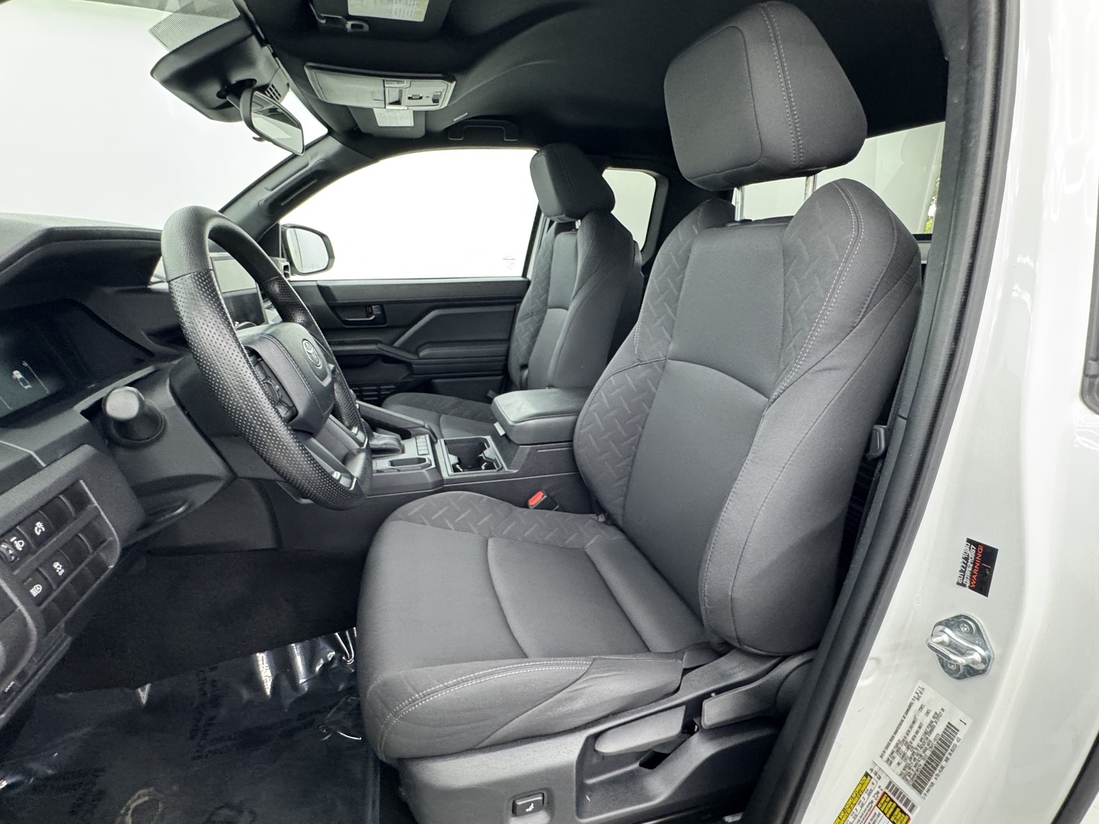 2024 Toyota Tacoma SR XtraCab photo 11