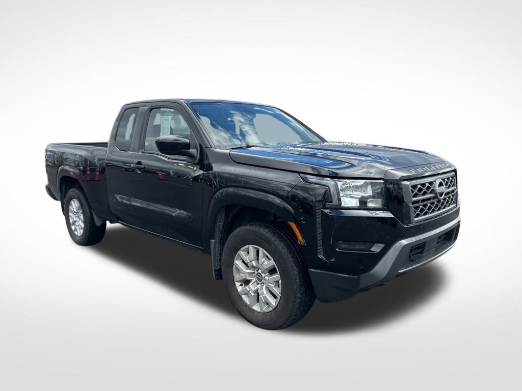 2023 Nissan Frontier SV photo 2