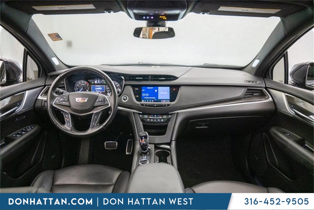 2020 Cadillac XT5 Sport photo 2