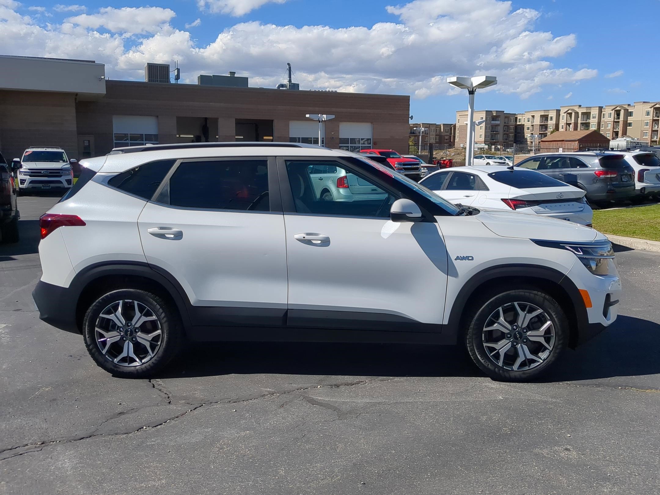 2022 Kia Seltos EX photo 5