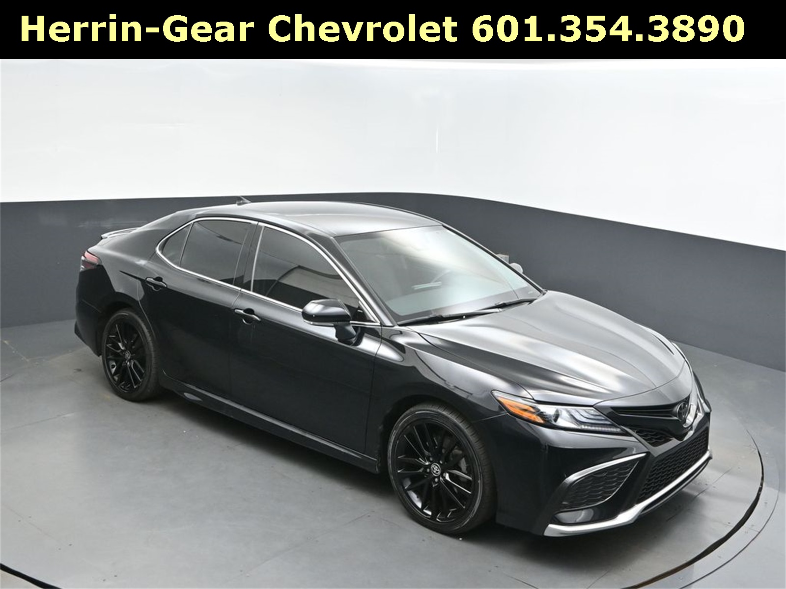 2023 Toyota Camry XSE's photo