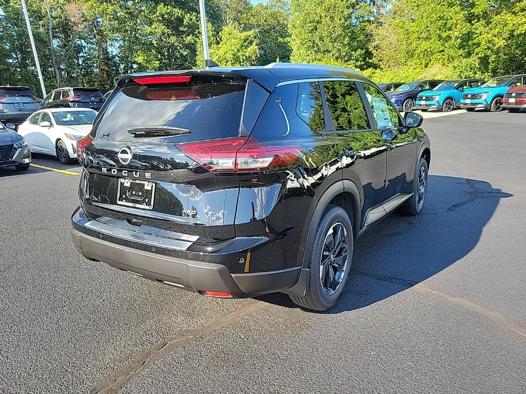 2026 Nissan Rogue SV photo 4