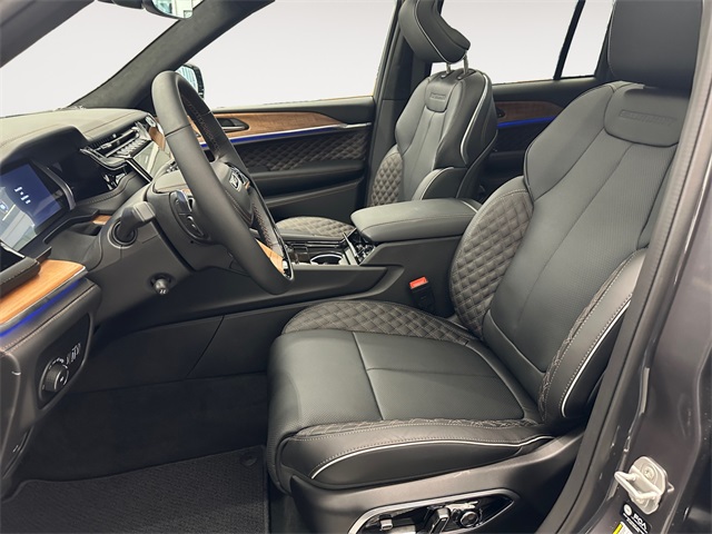 2025 Jeep Grand Cherokee Summit Reserve photo 8