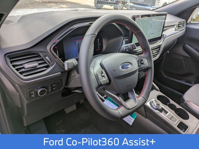 2025 Ford Escape ST-Line photo 13