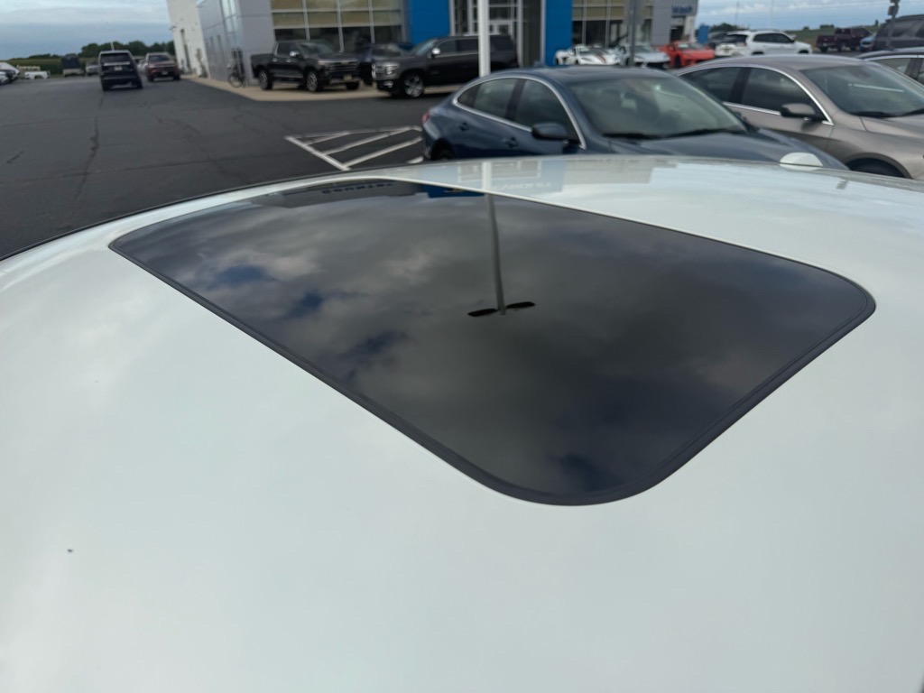 2019 Nissan Altima 2.5 SR photo 10