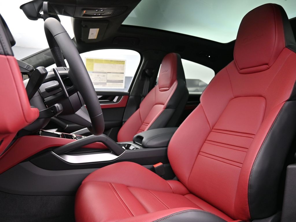 2026 Porsche Cayenne E-Hybrid Coupe photo 4