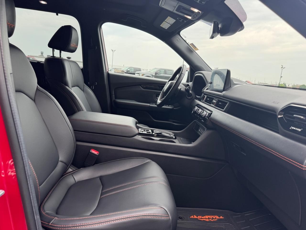 2025 Honda Pilot TrailSport photo 16