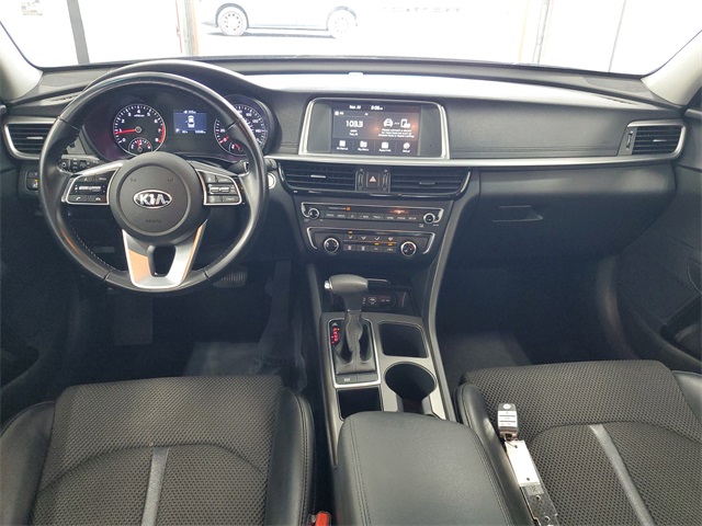2020 Kia Optima S photo 27