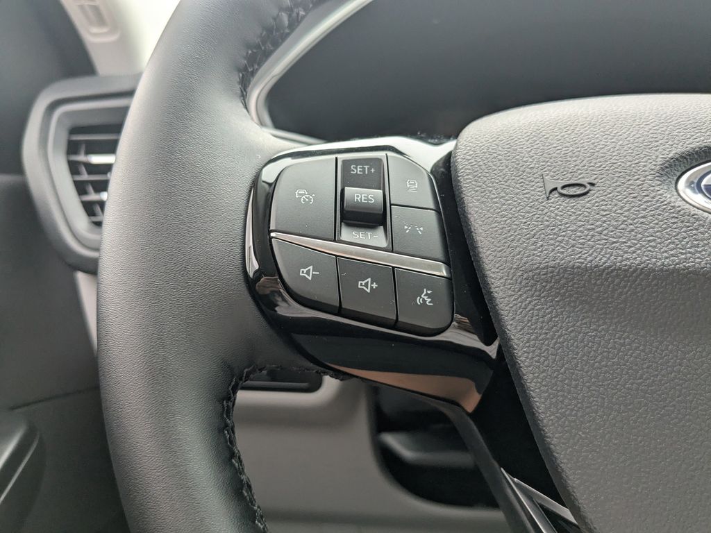 2025 Ford Escape Active photo 24