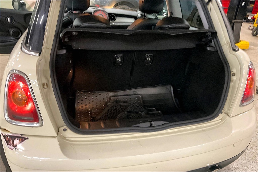 2010 MINI COOPER - Image 24