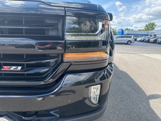 2017 Chevrolet Silverado 1500 LT photo 12