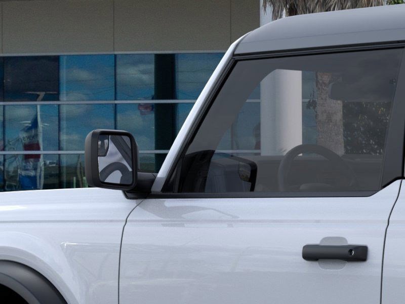 2025 Ford Bronco Base photo 18