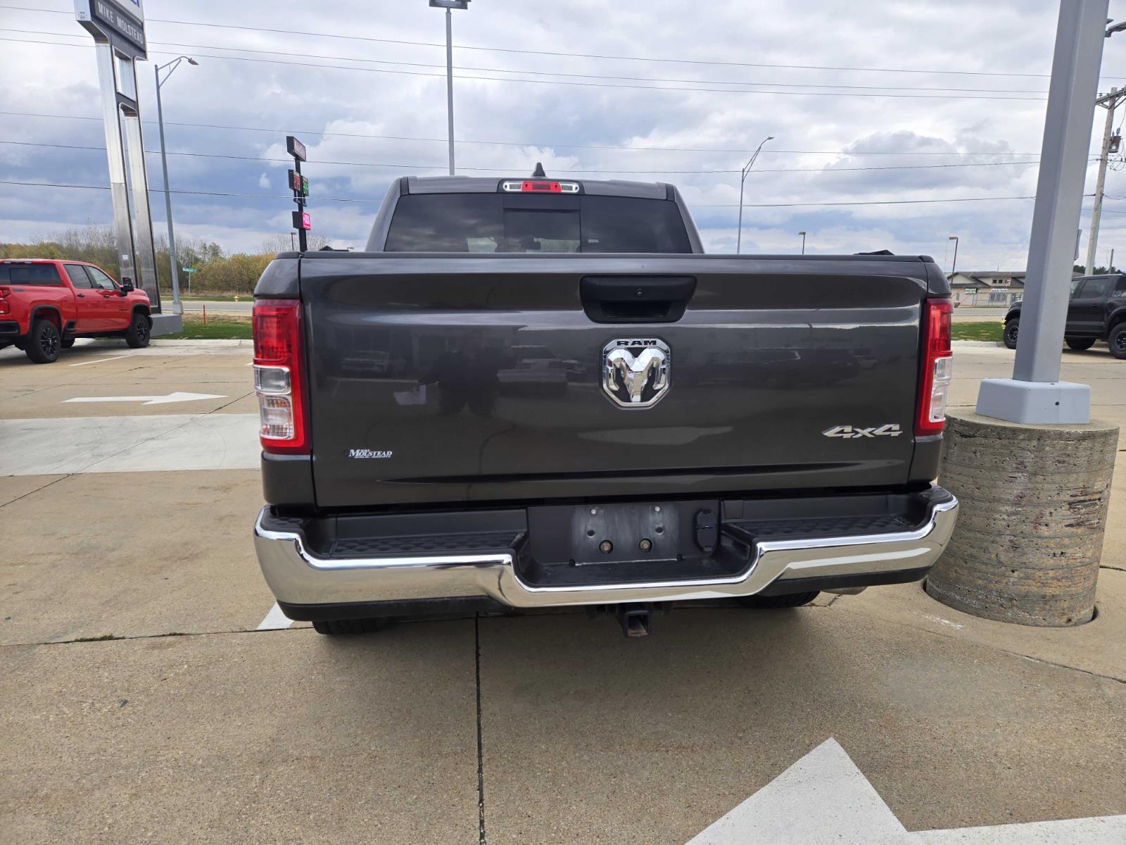 2021 Ram 1500 Tradesman photo 2