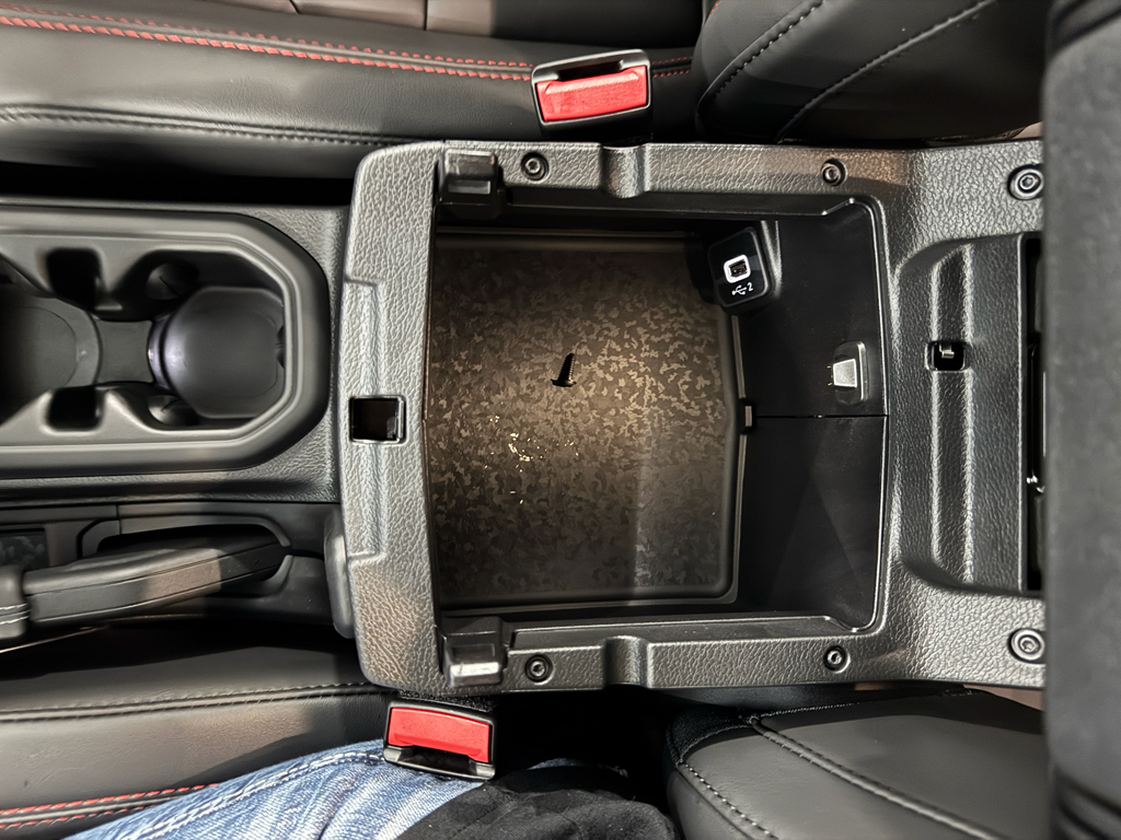 2025 Jeep Wrangler Rubicon X photo 35