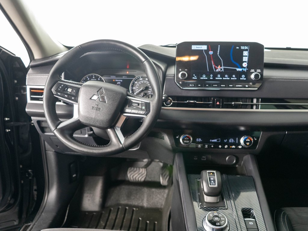 2023 Mitsubishi Outlander SE Black Edition photo 12