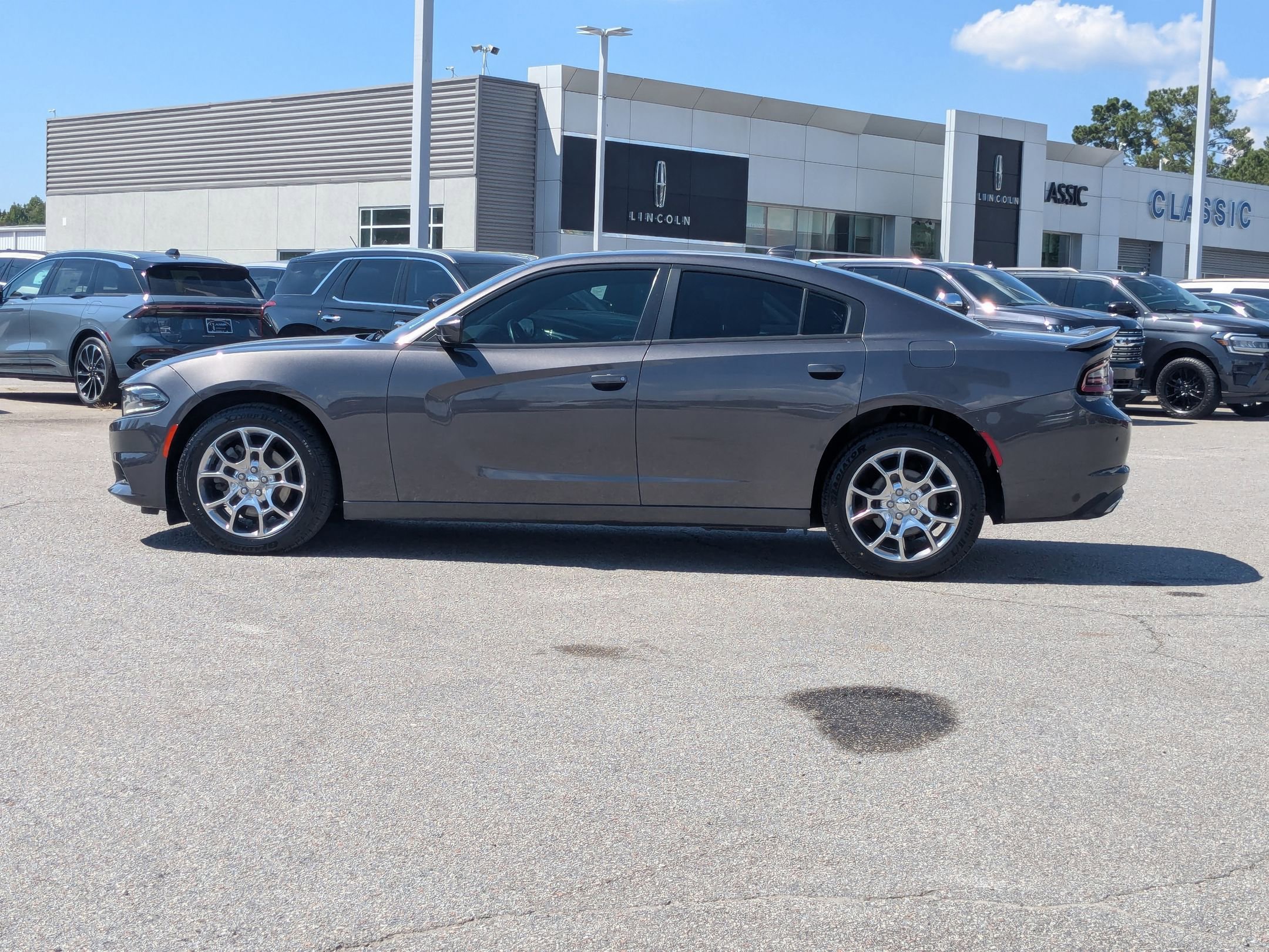 2016 Dodge Charger SXT photo 7