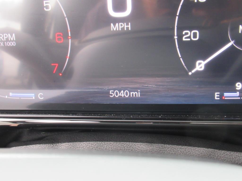 2024 Jeep Grand Wagoneer III photo 32