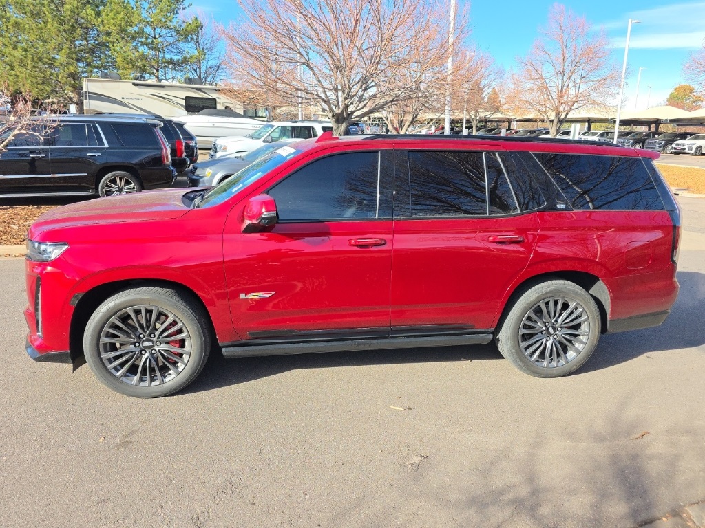 2023 Cadillac Escalade photo 3