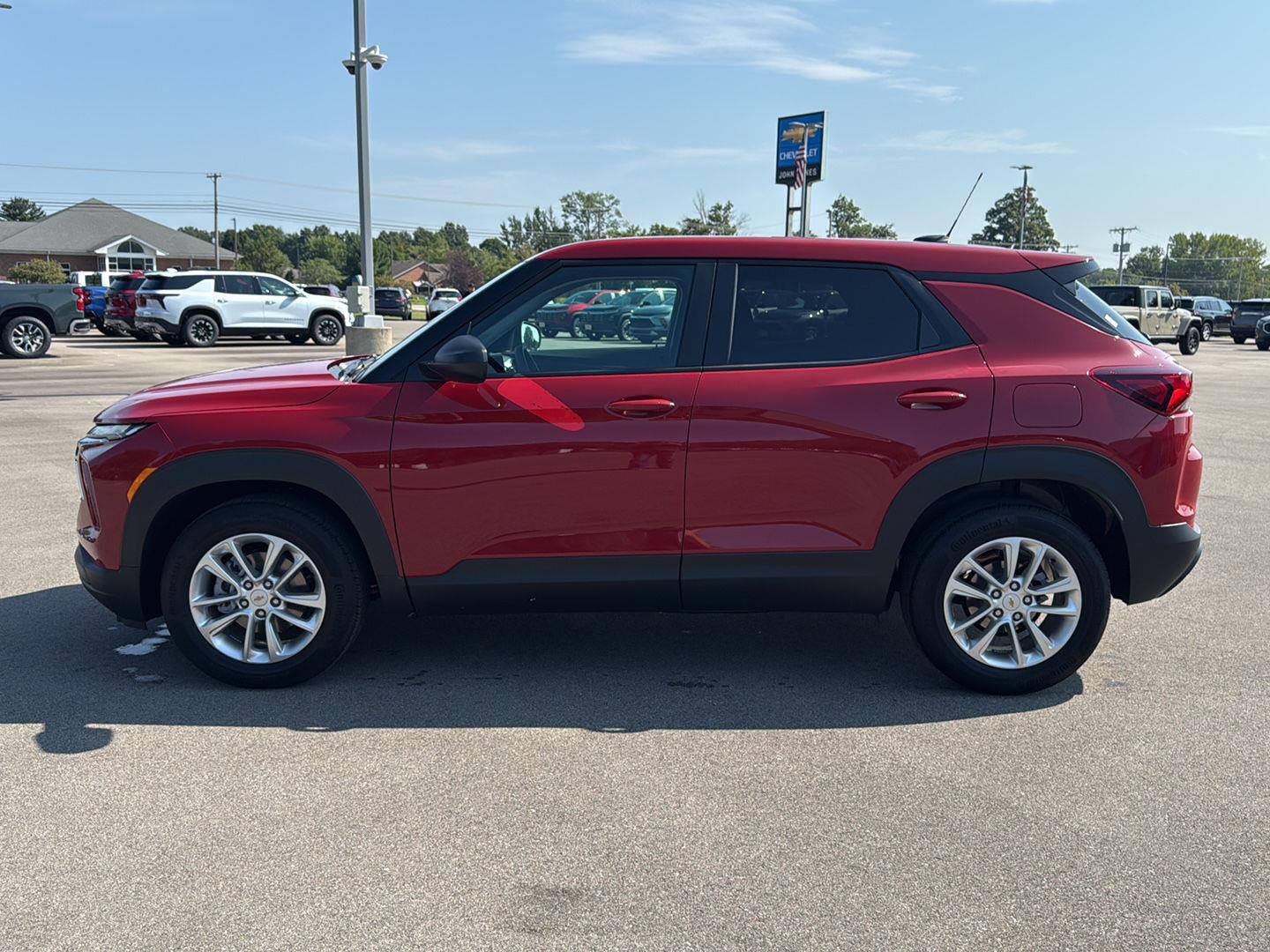 2026 Chevrolet Trailblazer LS photo 3