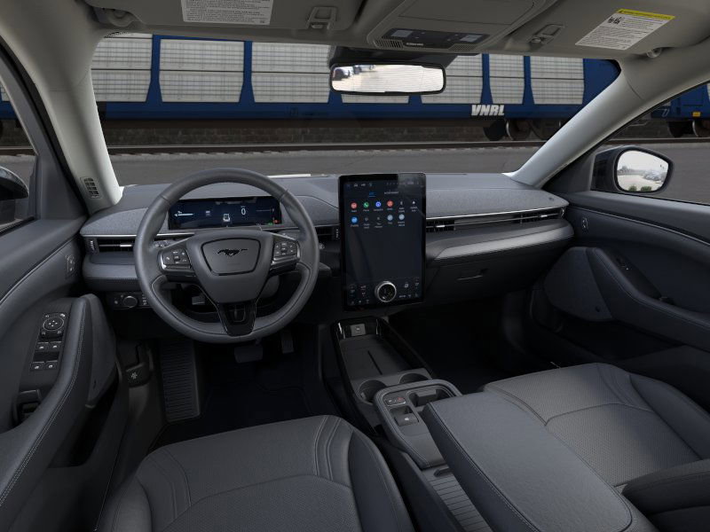 2025 Ford Mustang Mach-E Premium photo 8