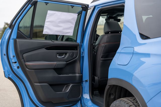 2025 Honda Pilot TrailSport photo 20
