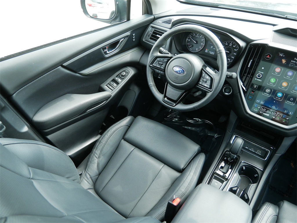 2025 Subaru Ascent Onyx Edition Touring photo 14