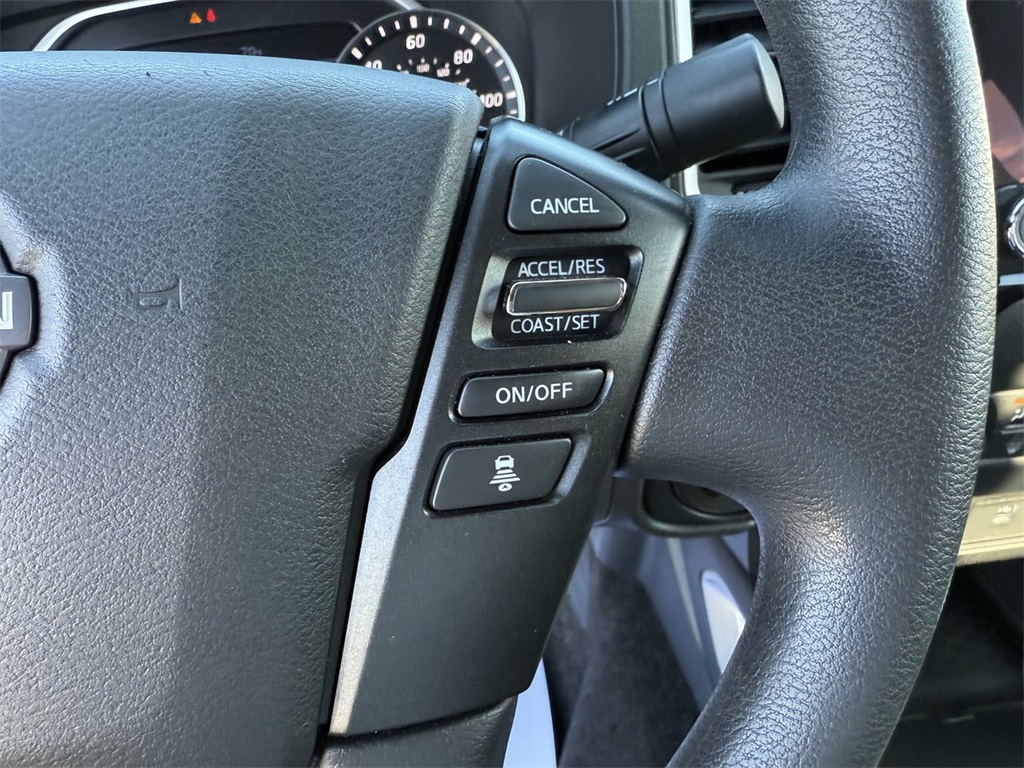 2022 Nissan Frontier SV Crew Cab photo 19
