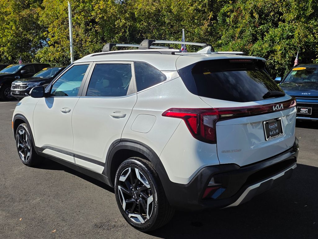 2024 Kia Seltos SX photo 4