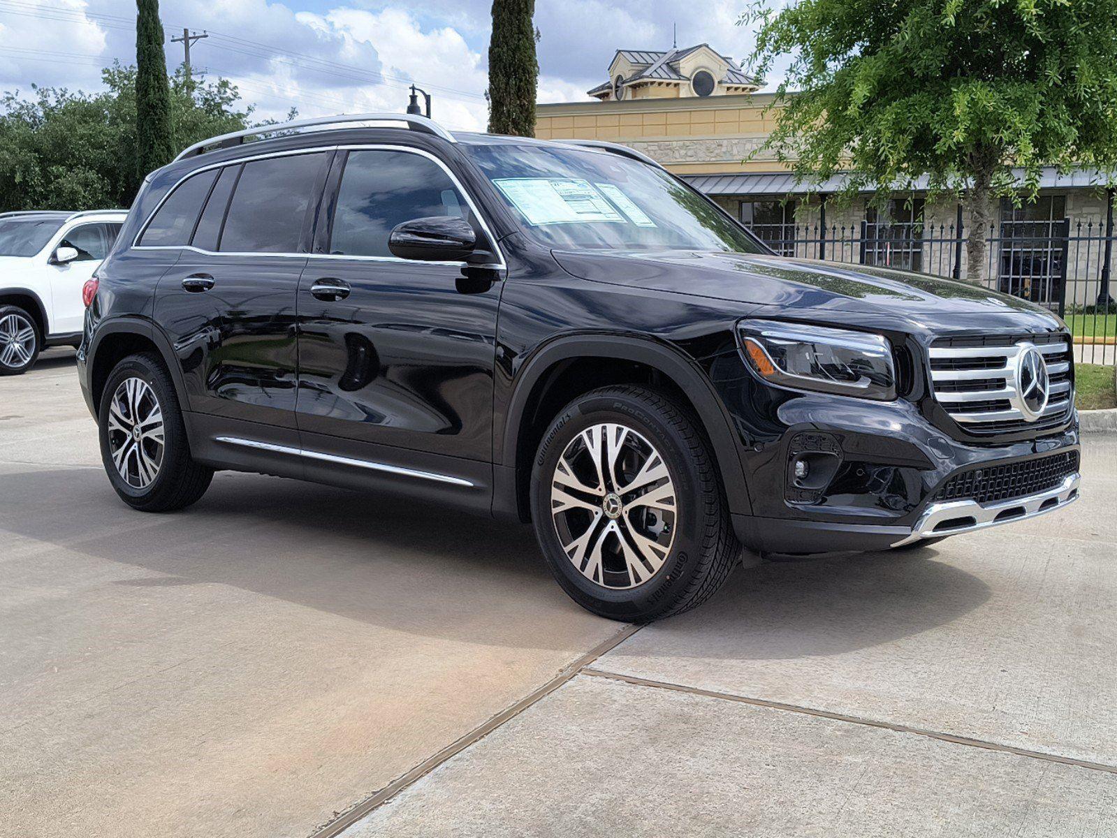 2024 Mercedes Benz GLB 250 4MATIC photo 4