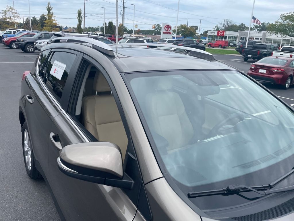 2015 Toyota RAV4 Limited photo 19