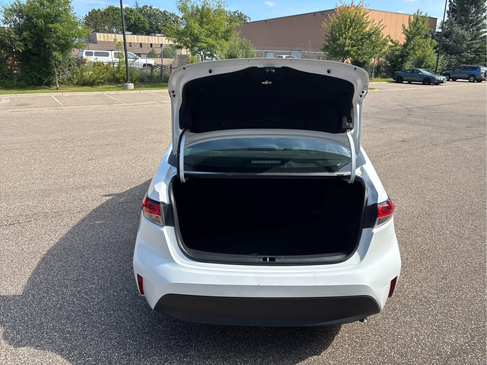 2024 Toyota Corolla LE photo 7