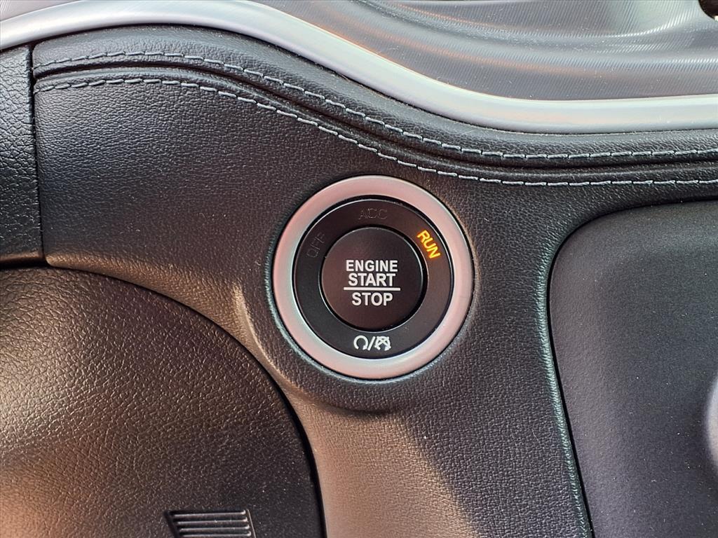 2022 Dodge Charger R/T photo 13