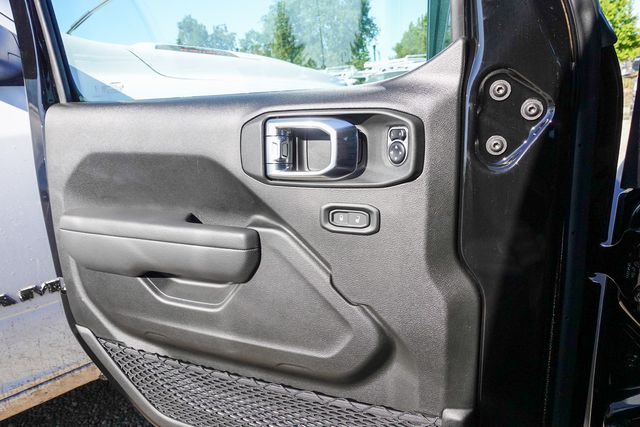 2025 Jeep Gladiator Rubicon photo 12