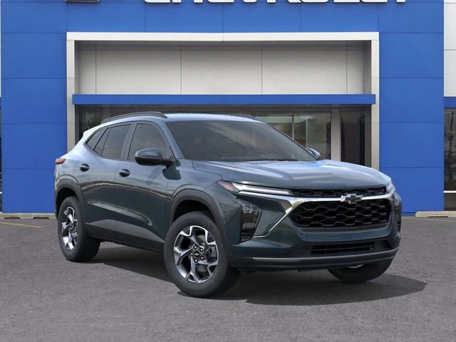 2026 Chevrolet Trax LT photo 2