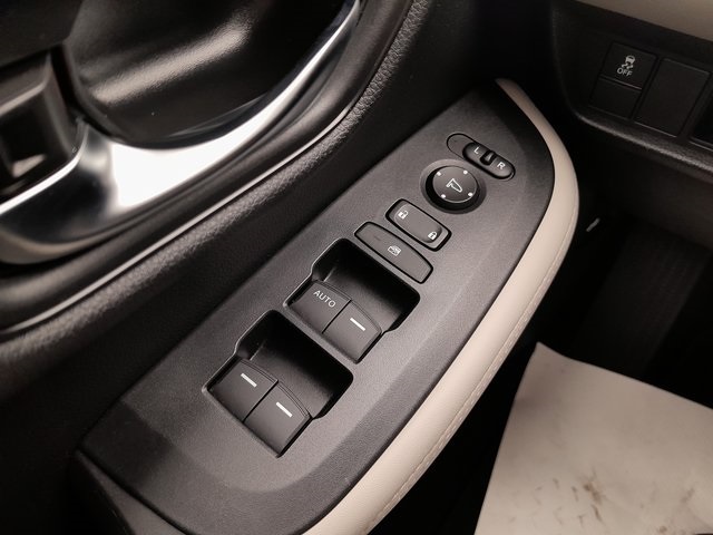 2023 Honda HR-V LX photo 32