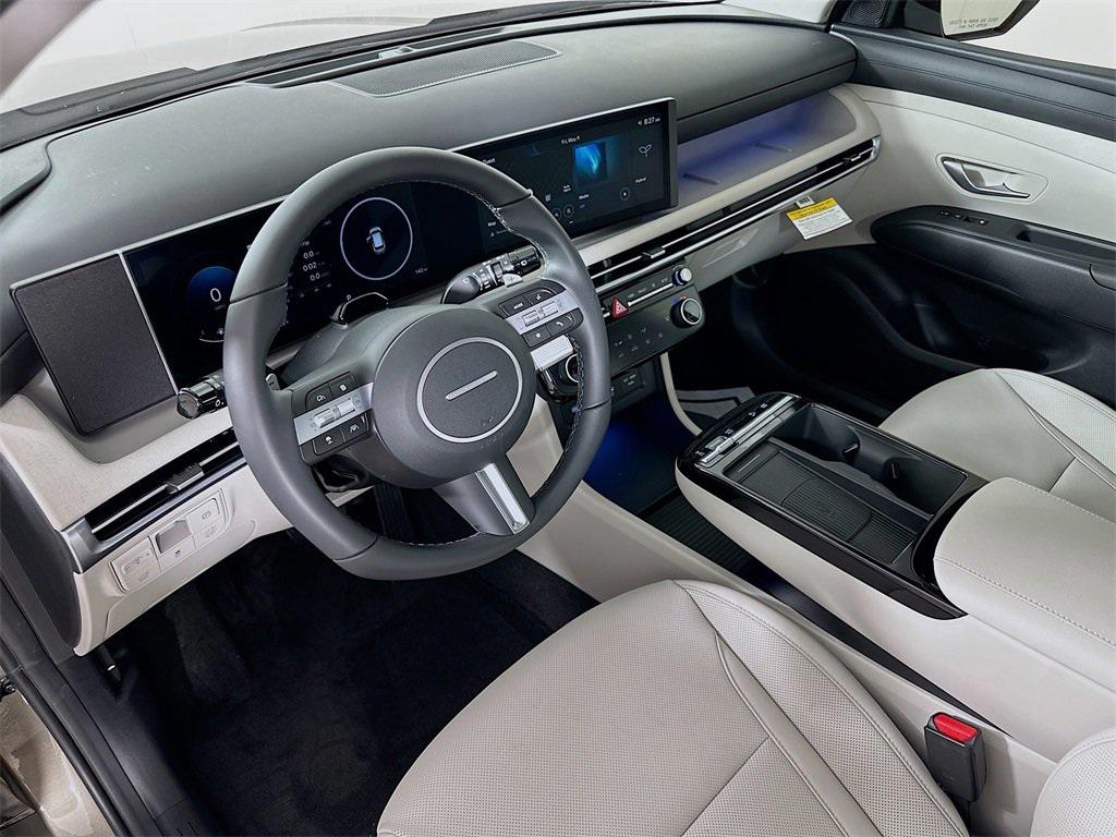 2025 Hyundai Tucson Hybrid SEL Convenience photo 4