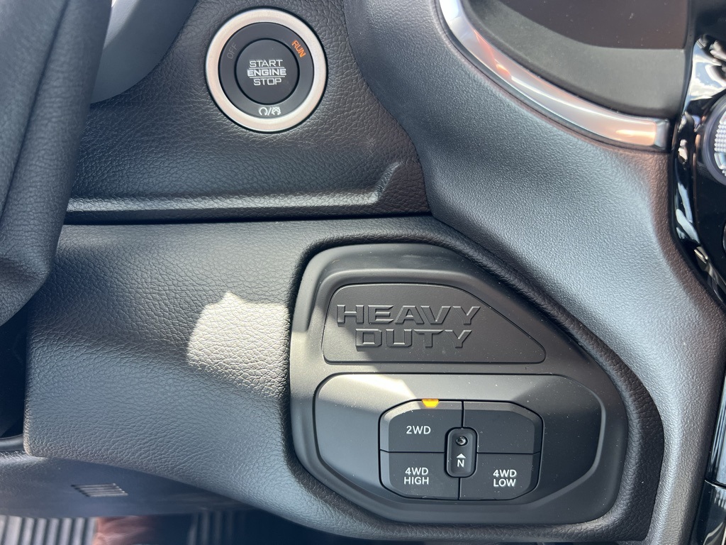 2025 Ram 3500 Laramie photo 38