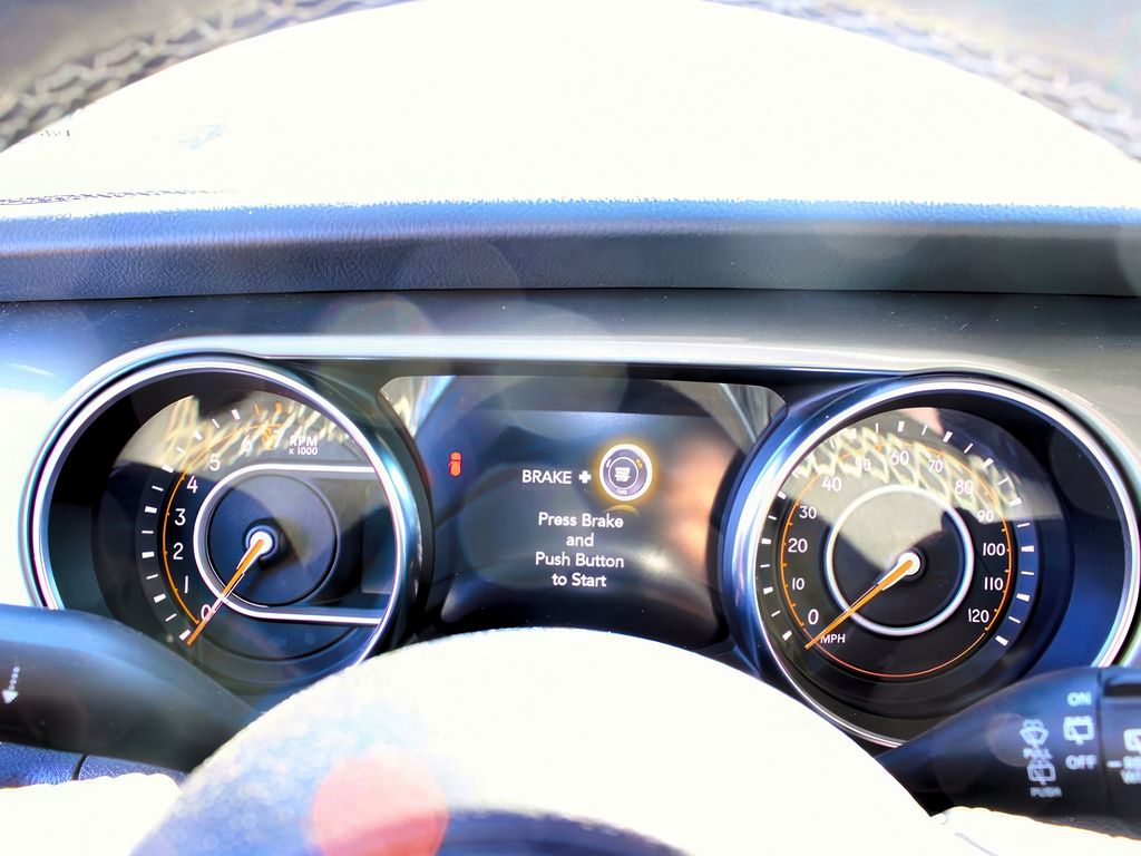 2023 Jeep Wrangler Sahara photo 16