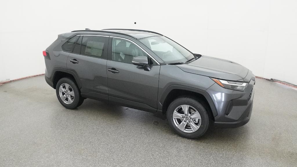 2025 Toyota RAV4 XLE photo 27