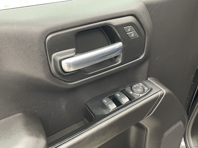 2023 Chevrolet Silverado 1500 photo 4