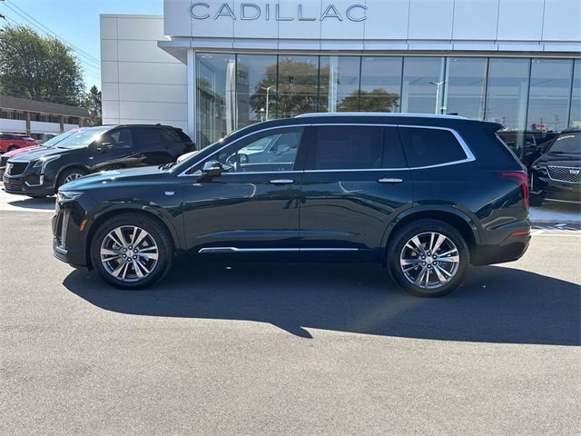 2025 Cadillac XT6 Premium Luxury photo 8