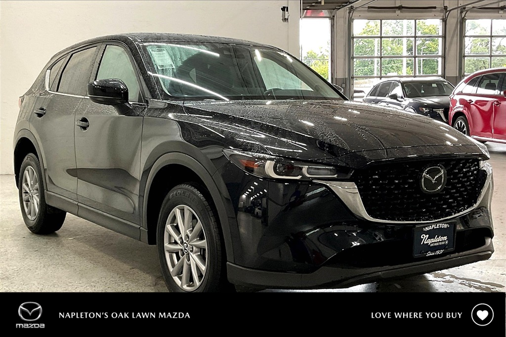 2023 Mazda CX-5 S Preferred package's photo